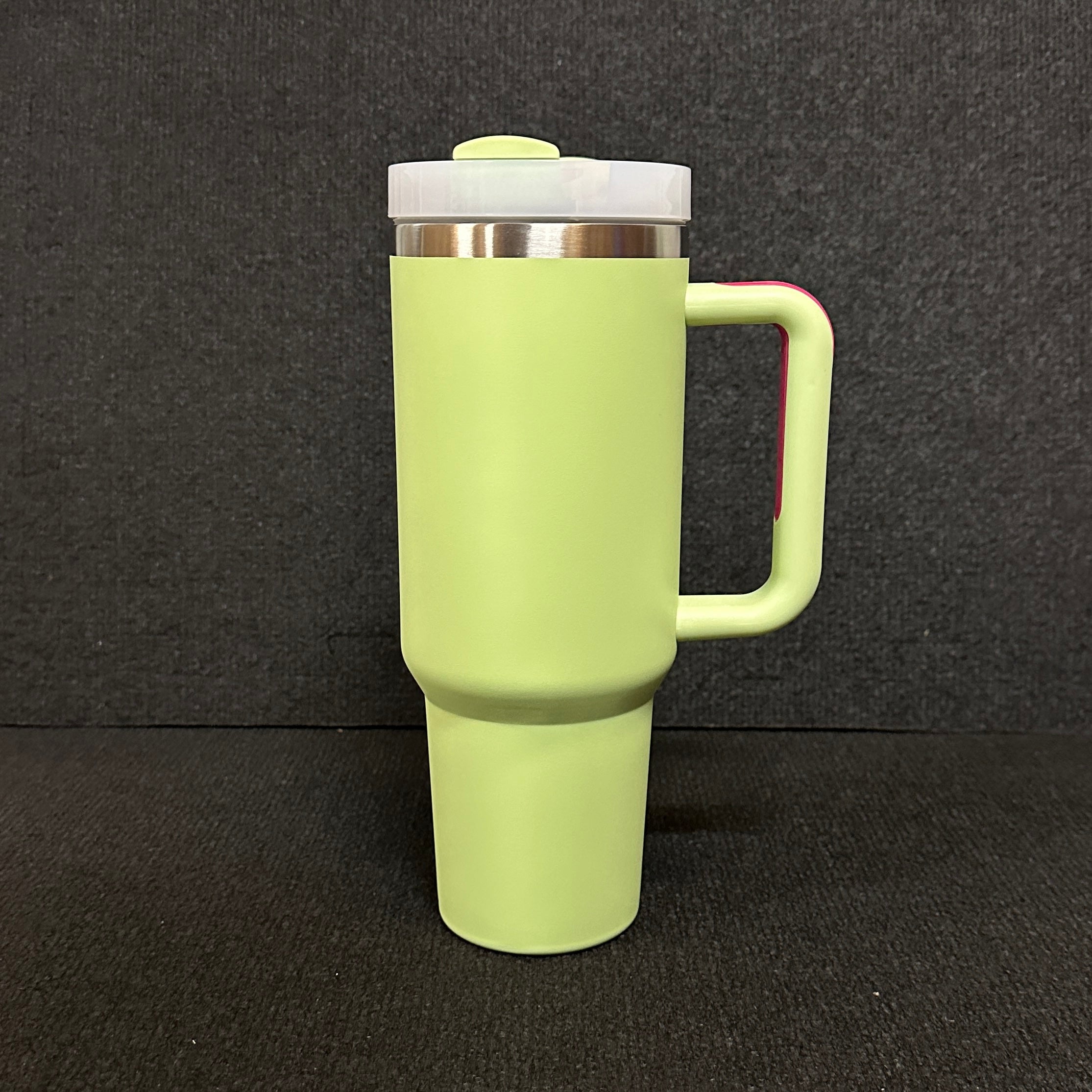 40oz Tumbler with handle